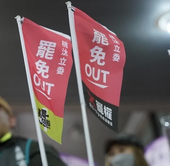 5d11fe1fe6aca2ea18c73e30e16b8270