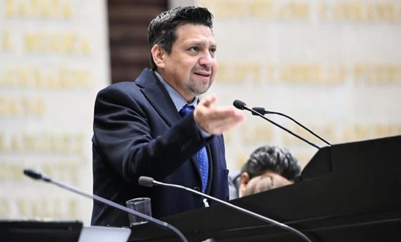 Ernesto-Sanchez-Rodriguez-en-la-Tribuna-de-la-Camara-de-Diputados-PAN