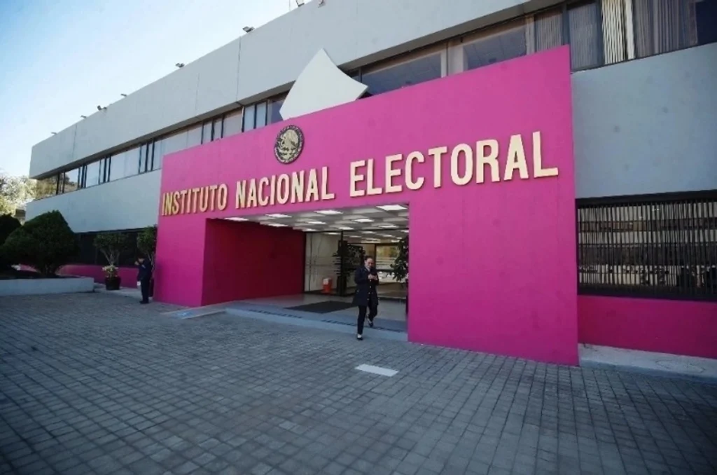 por-reforma-electoral-970-trabajadores-del-ine-se-anotan-en-programa-de-retiro-voluntario_