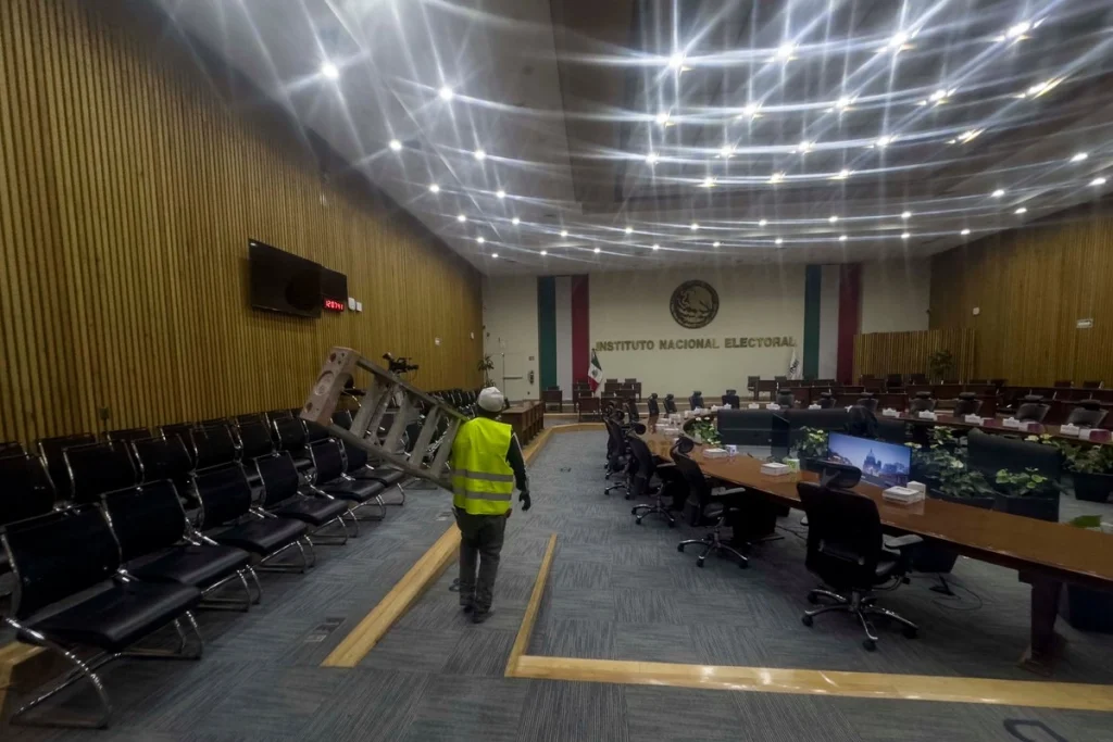 ine-analiza-lineamientos-para-procesos-internos-de-partidos-rumbo-a-2027