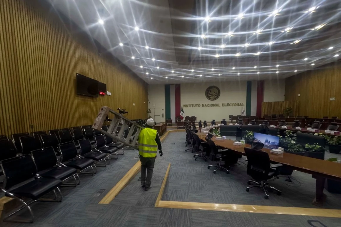 ine-analiza-lineamientos-para-procesos-internos-de-partidos-rumbo-a-2027